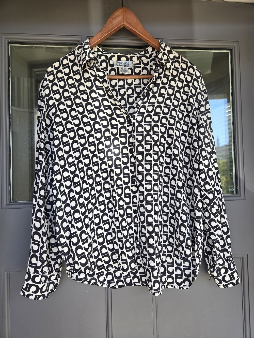 Style & Co. Black & White Geometric Chain Link Print Petite Blouse - Size 12P